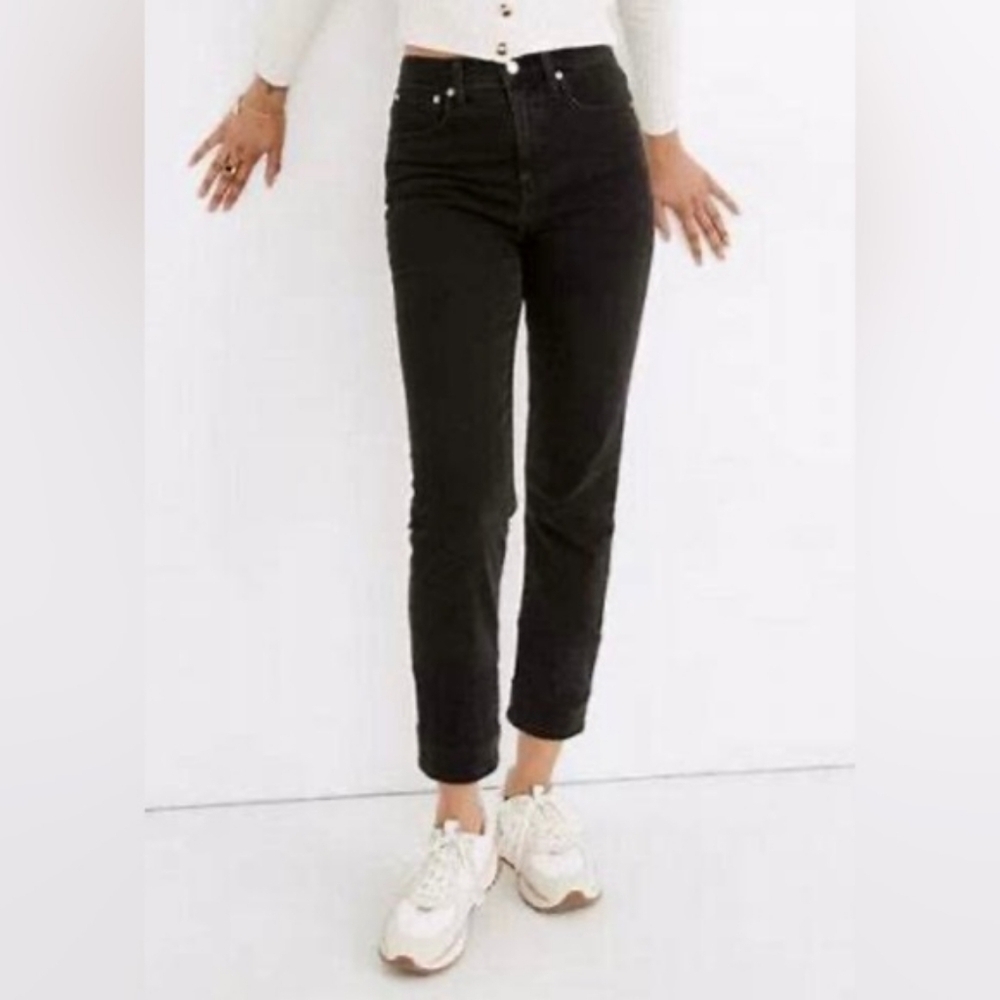 Madewell Women’s Washed Black Classic Straight Jeans High Rise Denim Style J2054